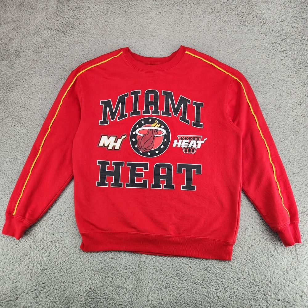 Miami Heat NBA Crew Neck Sweatshirt Mens Size M Red Graphic Print
